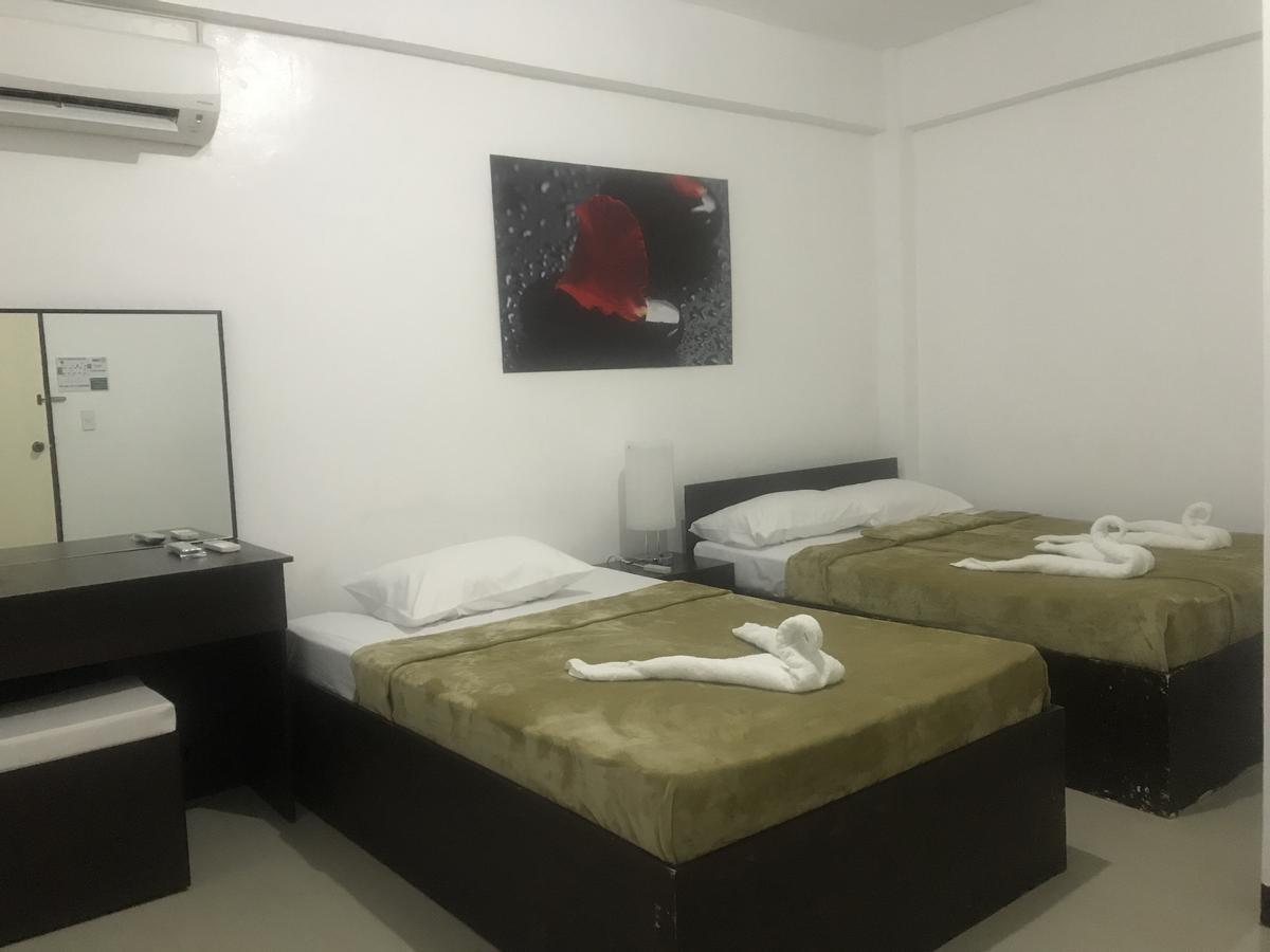 4C'S Tourist Lodge Puerto Princesa Dış mekan fotoğraf